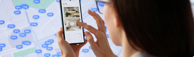 How to Buy and Sell a House at the Same Time in 2026