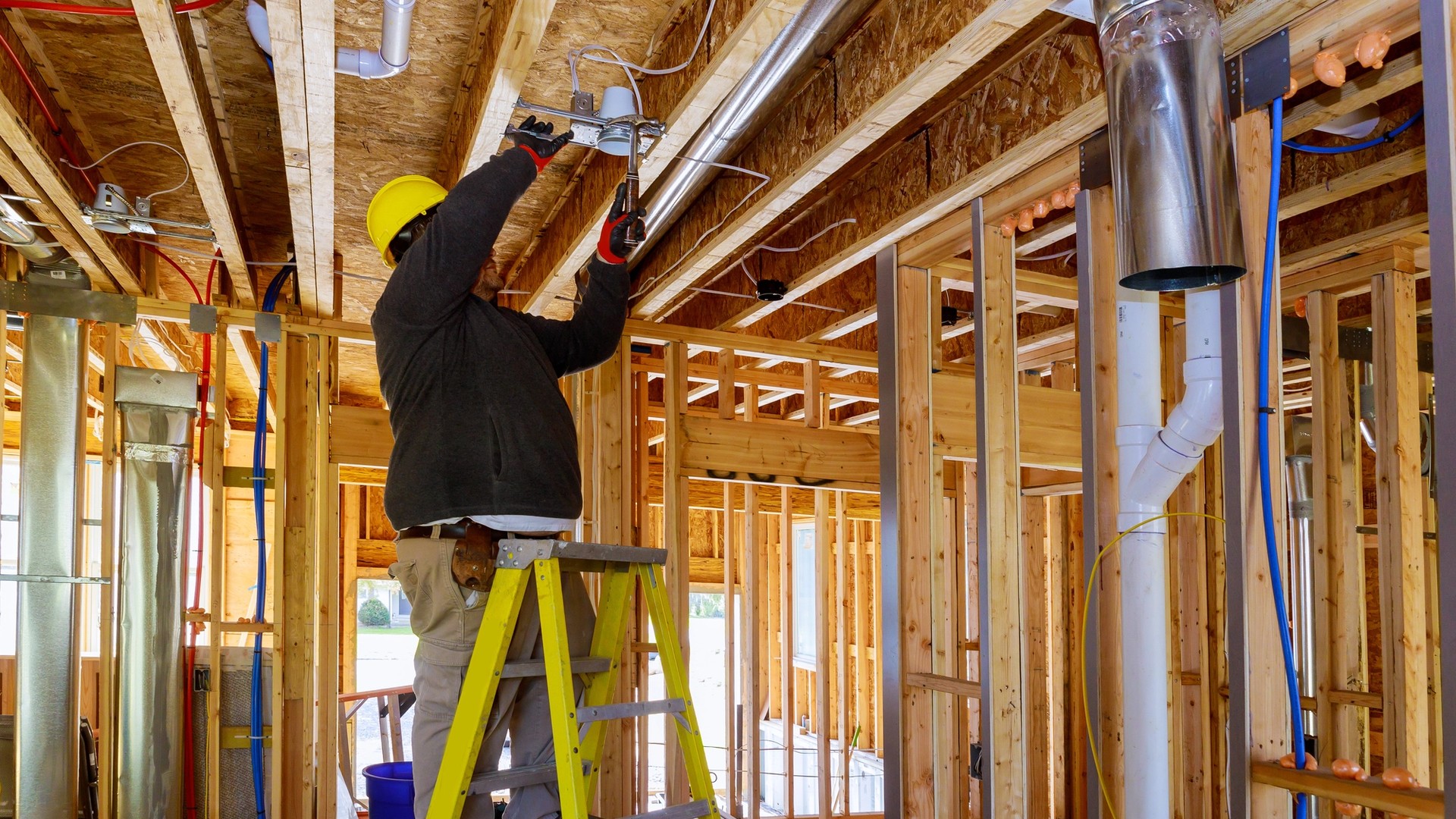 Cover Image for Electrical Contractor Insurance: What You Should Know