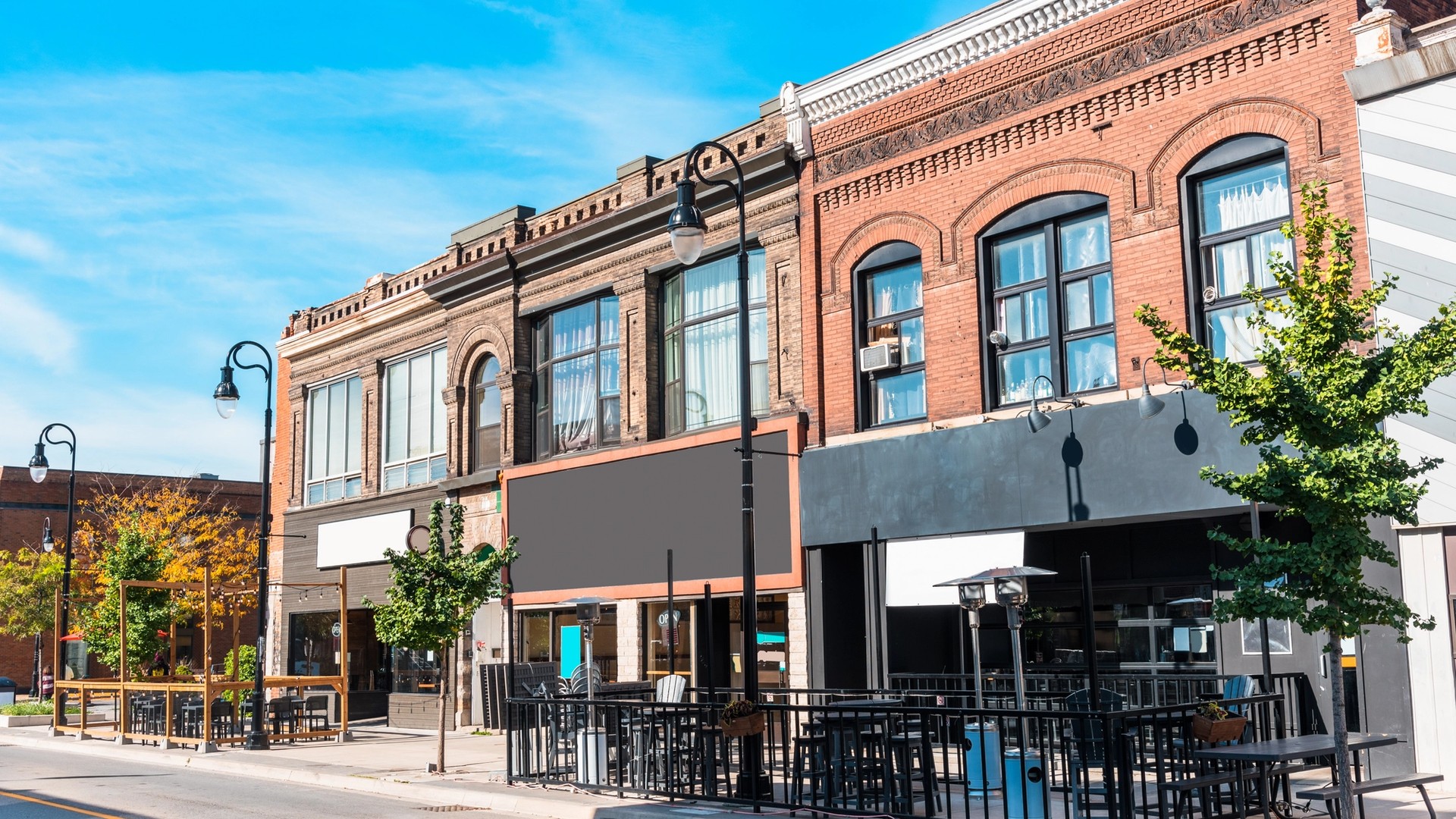 Cover Image for What You Need To Know About Mixed-Use Building Insurance