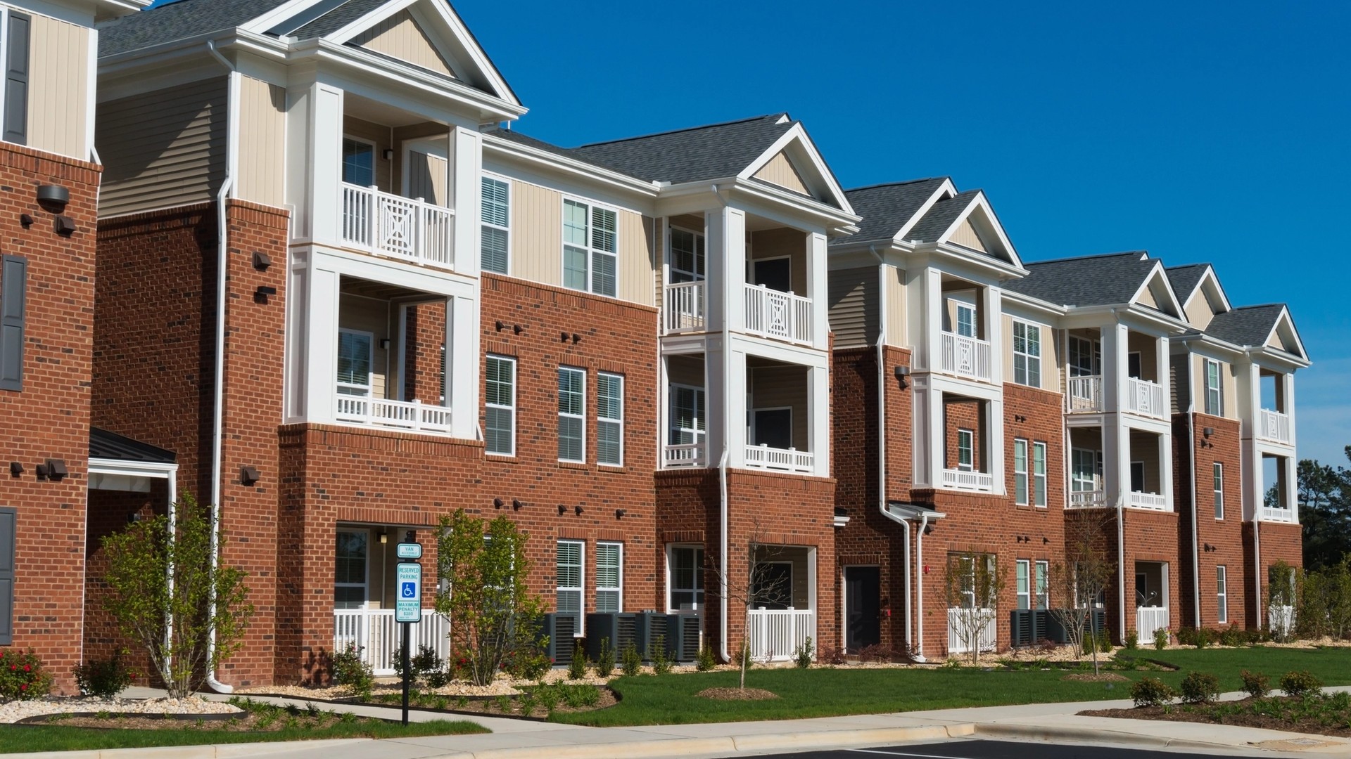 Cover Image for Insurance For Apartment Building Owners: 4 Key Things To Know in 2024