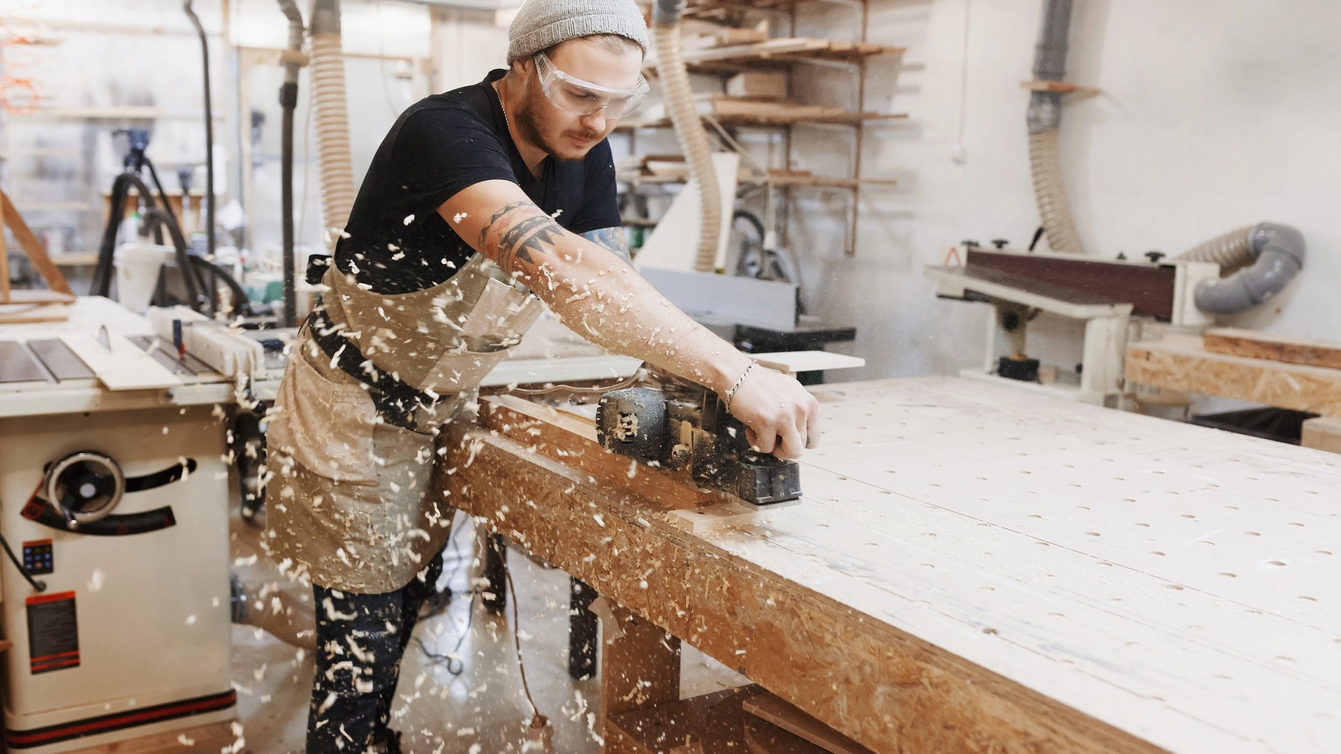 Cover Image for Woodworker Business Insurance - Choosing The Right Policies