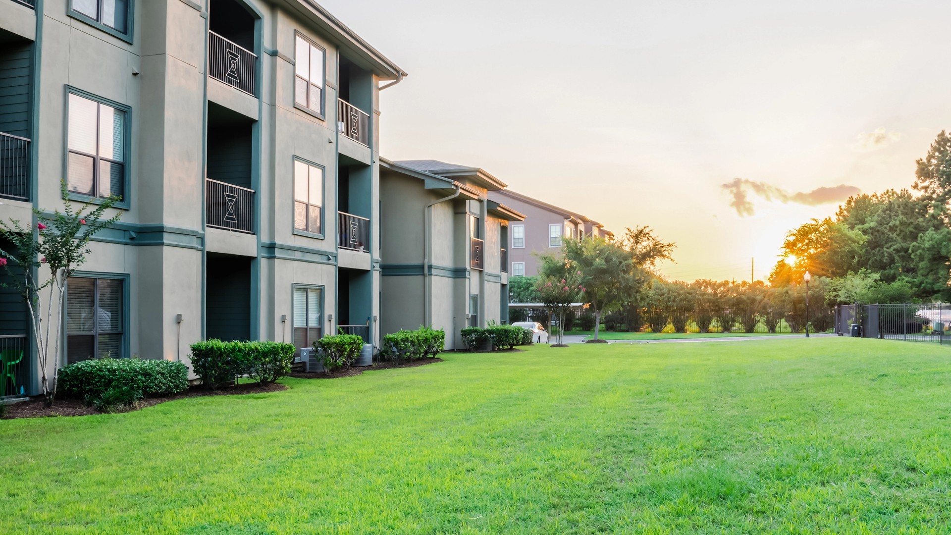 Cover Image for A Guide To Apartment Building Insurance