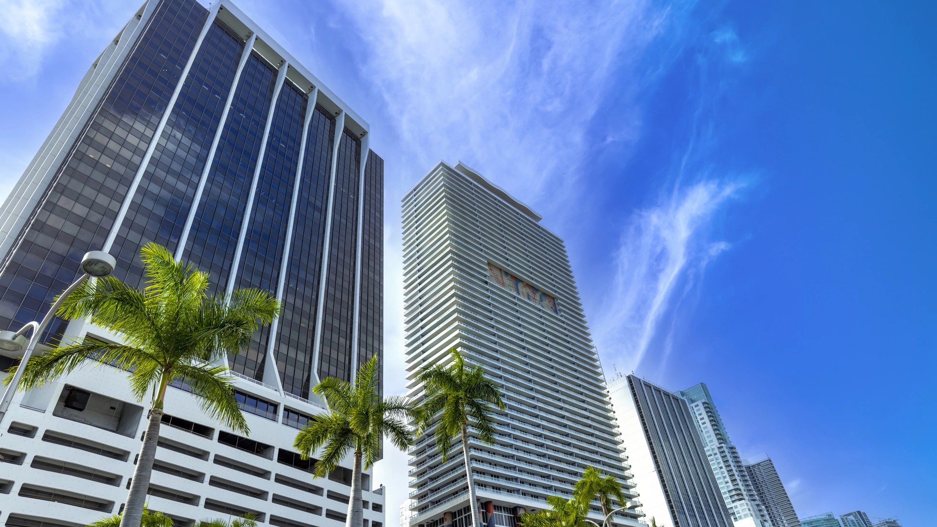 Cover Image for What Is Coastal Commercial Property Insurance?