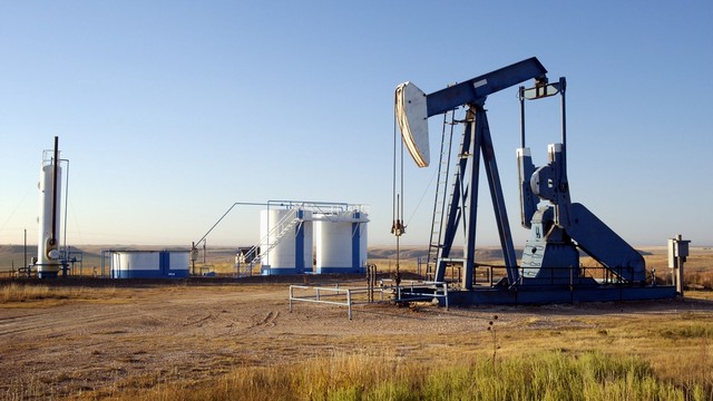 Cover Image for Oil & Gas Insurance: What Is It?