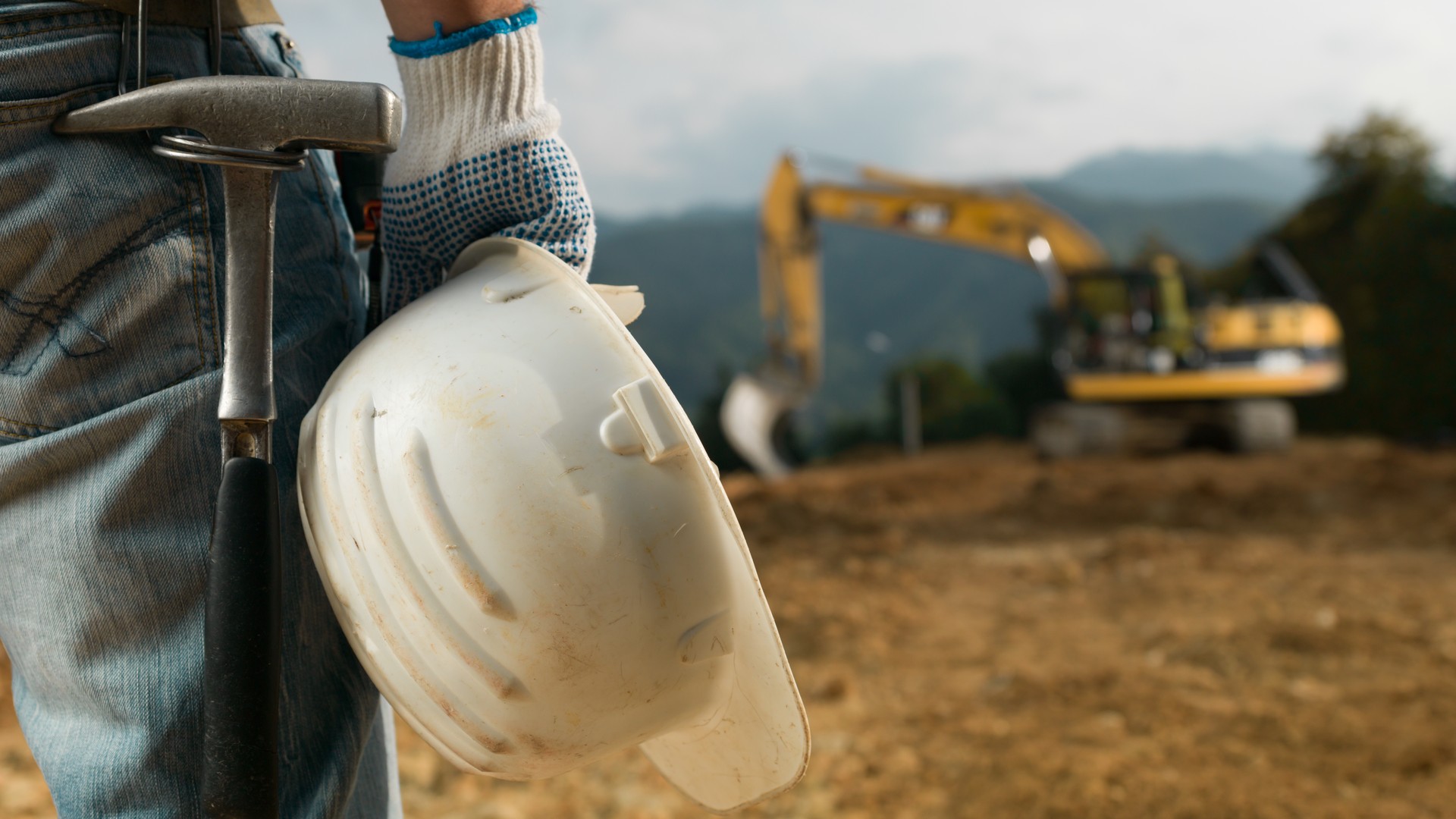 Cover Image for Do Independent Contractors Need Workers Compensation Insurance?