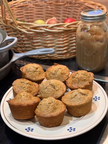 Applesauce Muffins