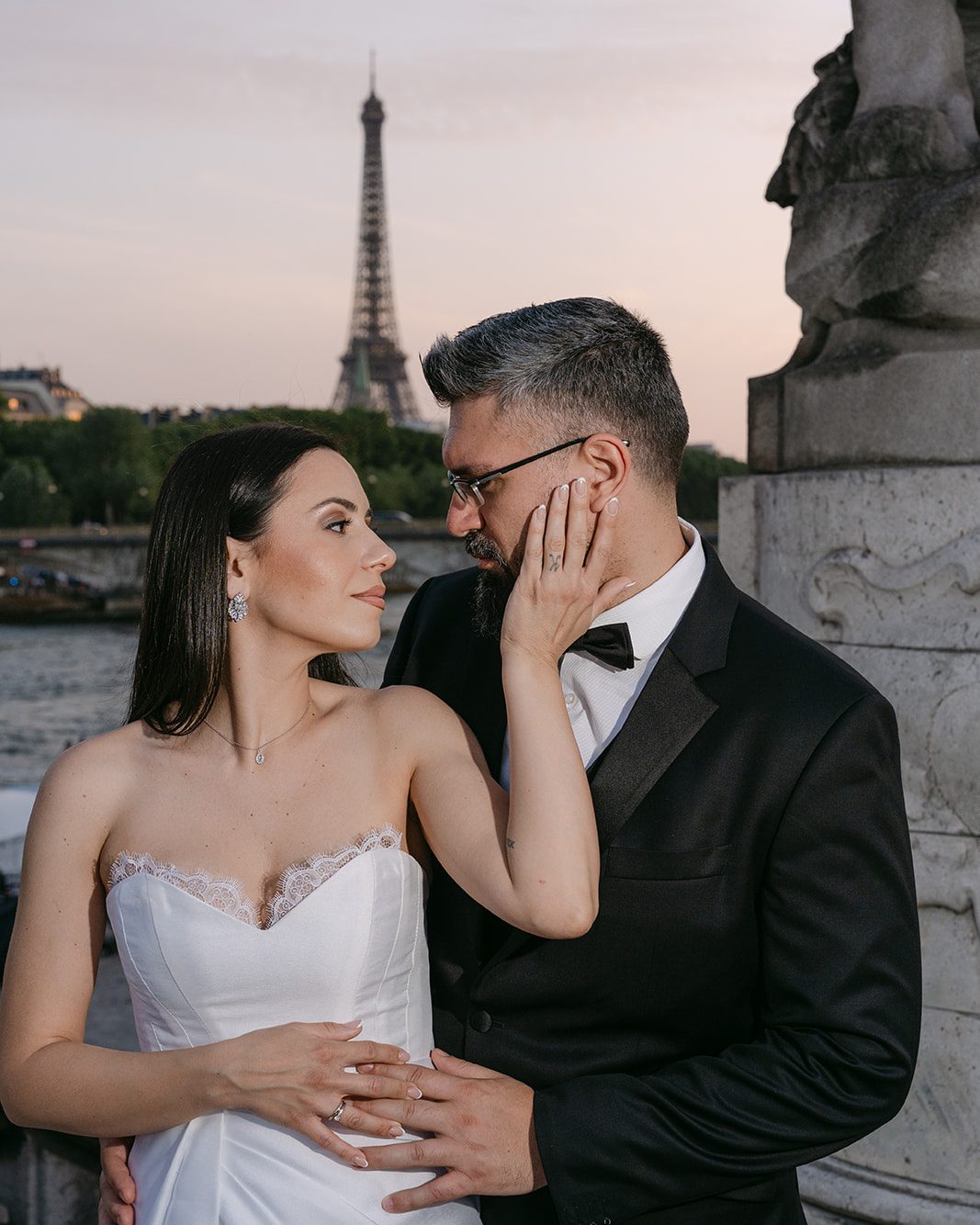 Alexis & Mina – cover photo