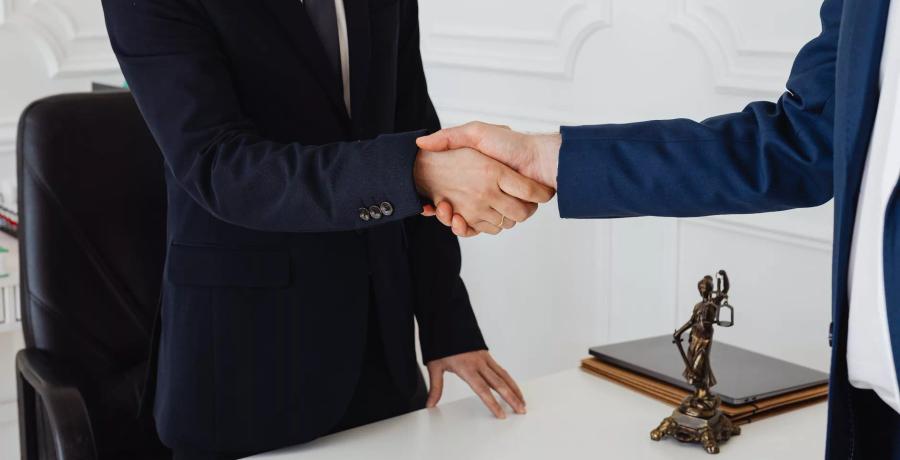 hand shake of two men