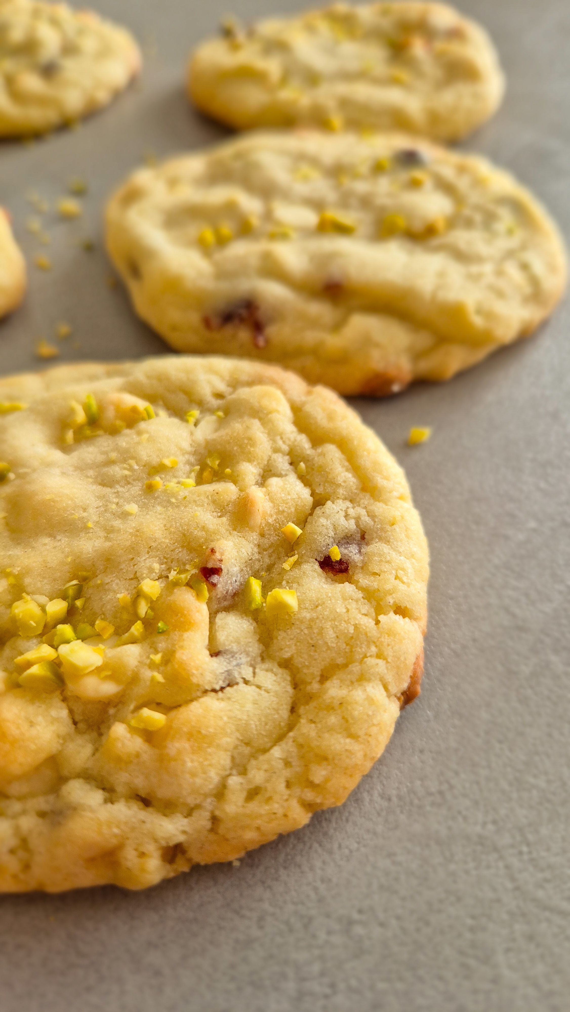 Chewy Pistazien-Cranberry Cookies - Thumbnail 4