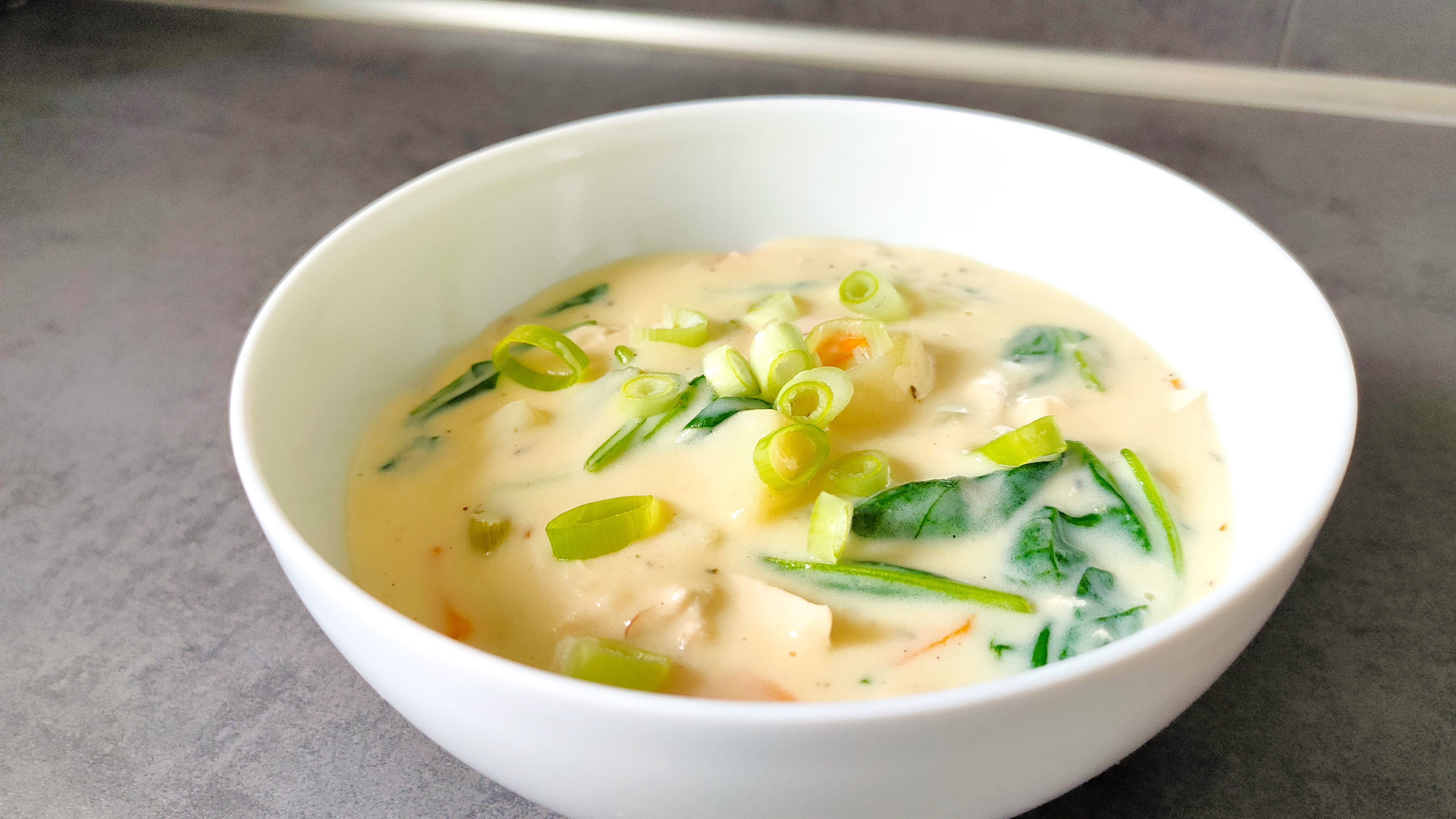 Cremige Gnocchi-Hähnchen-Suppe – Comfort Food für kalte Tage - Thumbnail 2