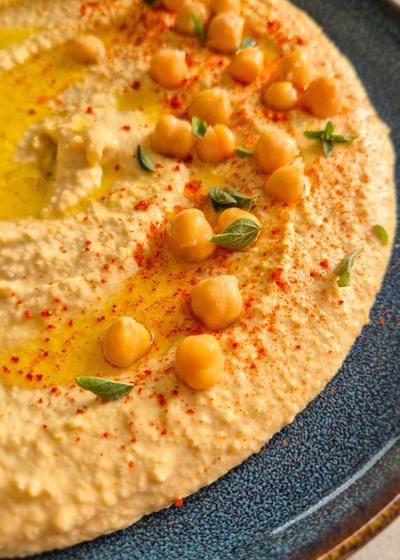 Hummus mit geröstetem Knoblauch - Bild 2