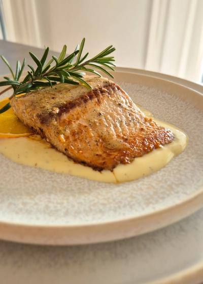 Vanille-Lachs auf Orangen-Sahnesauce - Bild 2