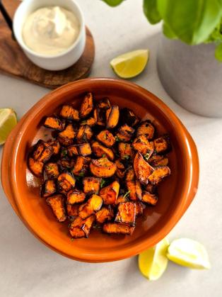 Geröstete Süßkartoffel mit Ranch Dip