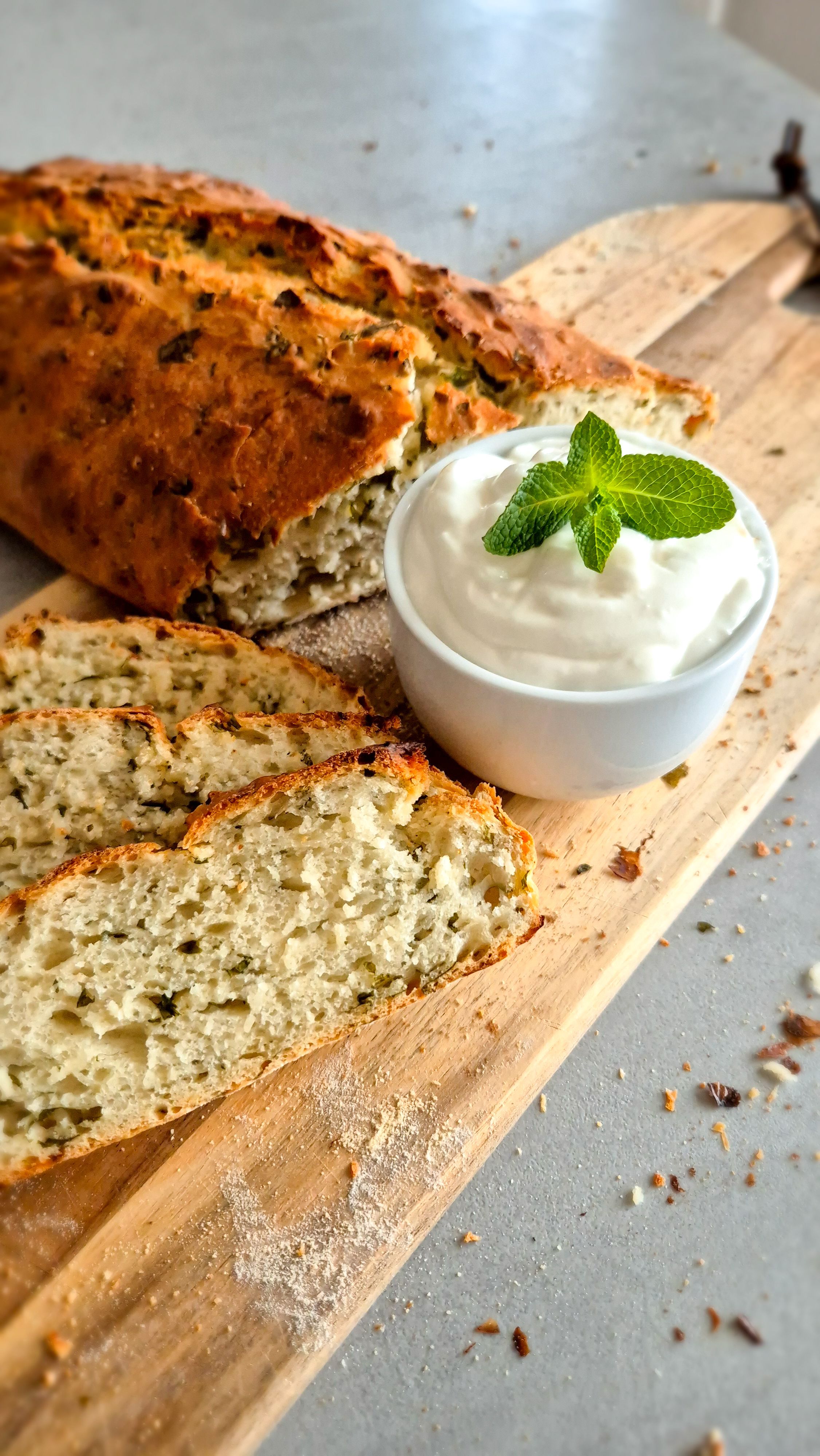 Rucola-Knoblauch-Brot - Bild 3