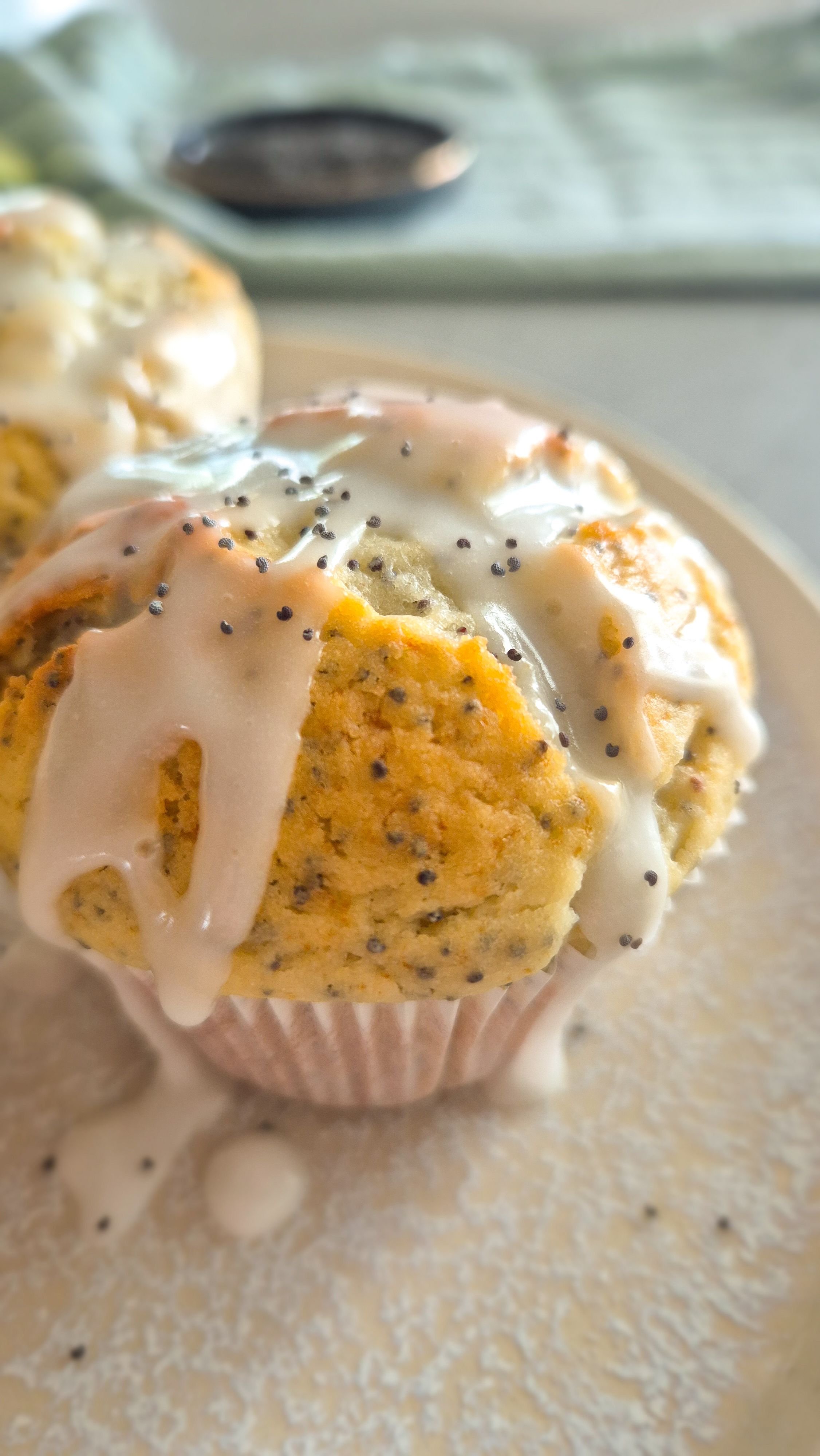 Zitronen-Mohn-Muffins mit Skyr