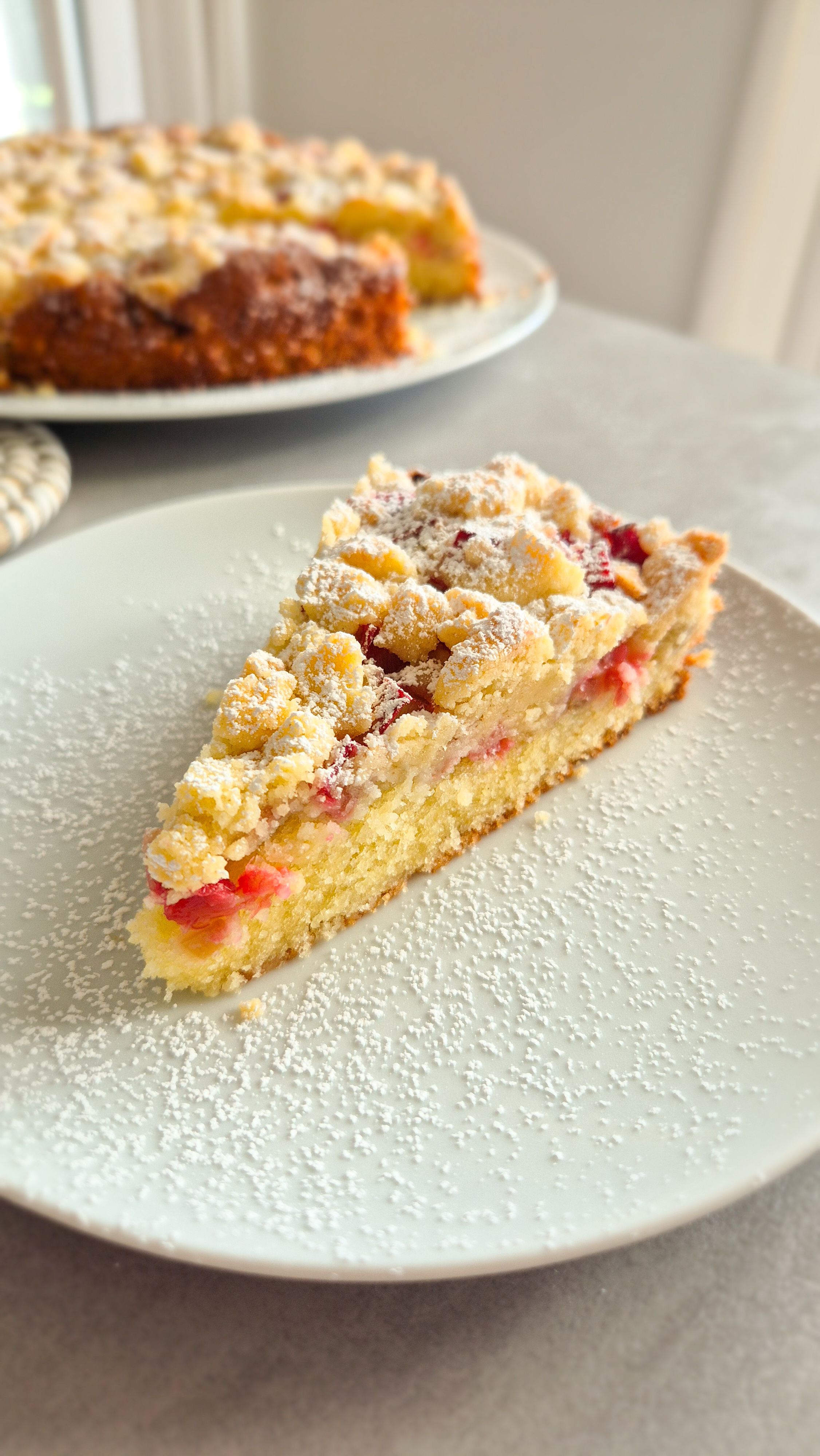 Rhabarber-Joghurt-Streuselkuchen - Bild 2