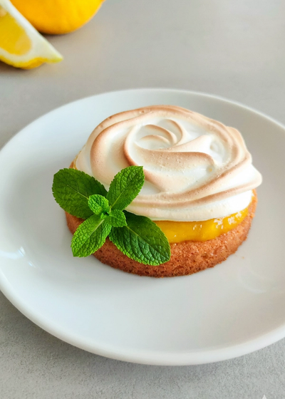 Mini-Zitronen-Törtchen mit Baiser-Haube - Hauptbild