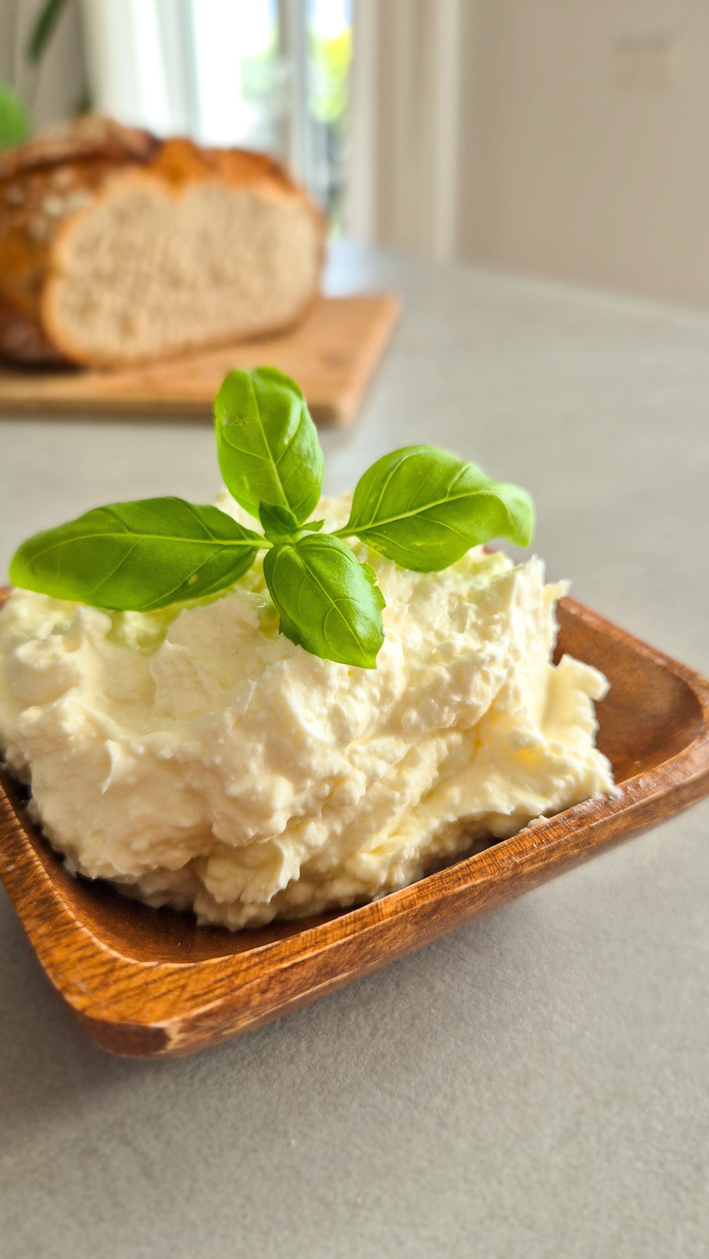 Cremiger Knoblauch-Feta-Aufstrich