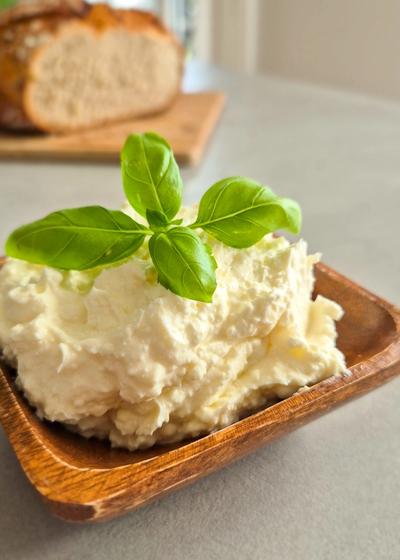 Cremiger Knoblauch-Feta-Aufstrich - Hauptbild