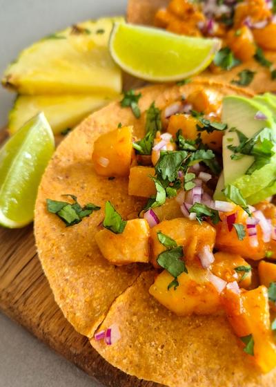 Chipotle Ananas Hähnchen Tostadas - Bild 2