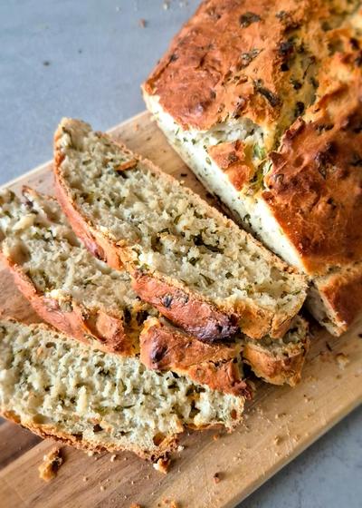 Rucola-Knoblauch-Brot - Bild 2