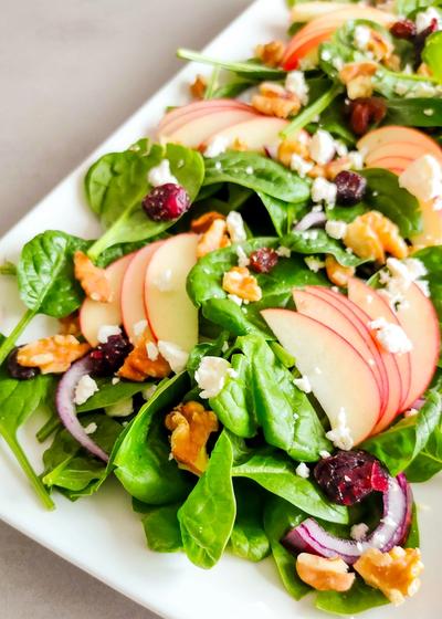 Apfel-Babyspinat-Salat: Der Salat für alle, die eigentlich keinen Salat mögen - Hauptbild