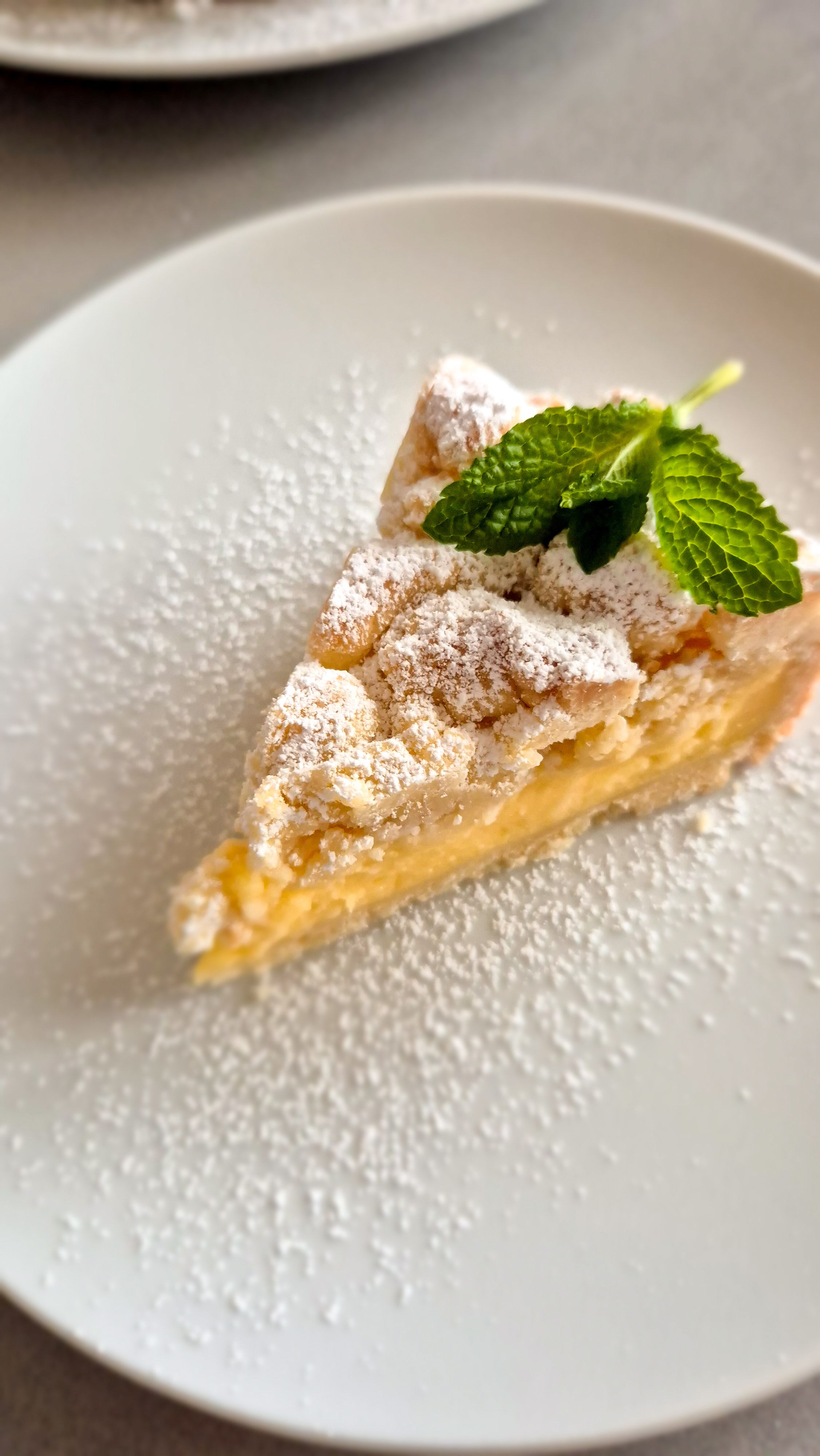 Der ultimative Pudding-Streuselkuchen: Außen crunchy, innen herrlich cremig - Thumbnail 4