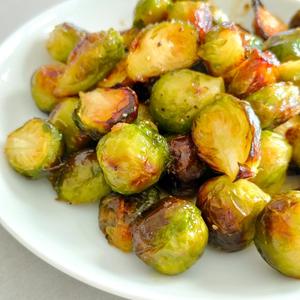 Rosenkohl mit Balsamico aus dem Ofen