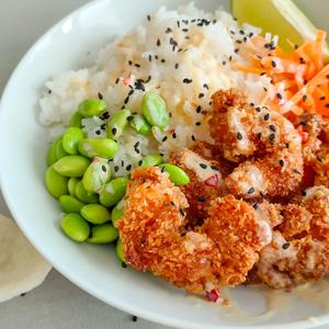 Knusprige Kokos-Garnelen mit Bang Bang Sauce