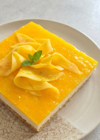 Schnelles No Bake Schichtdessert mit Mangotopping und frischkäse-Quark-Creme.