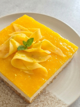 Sommerliches No Bake Mango-Schichtdessert