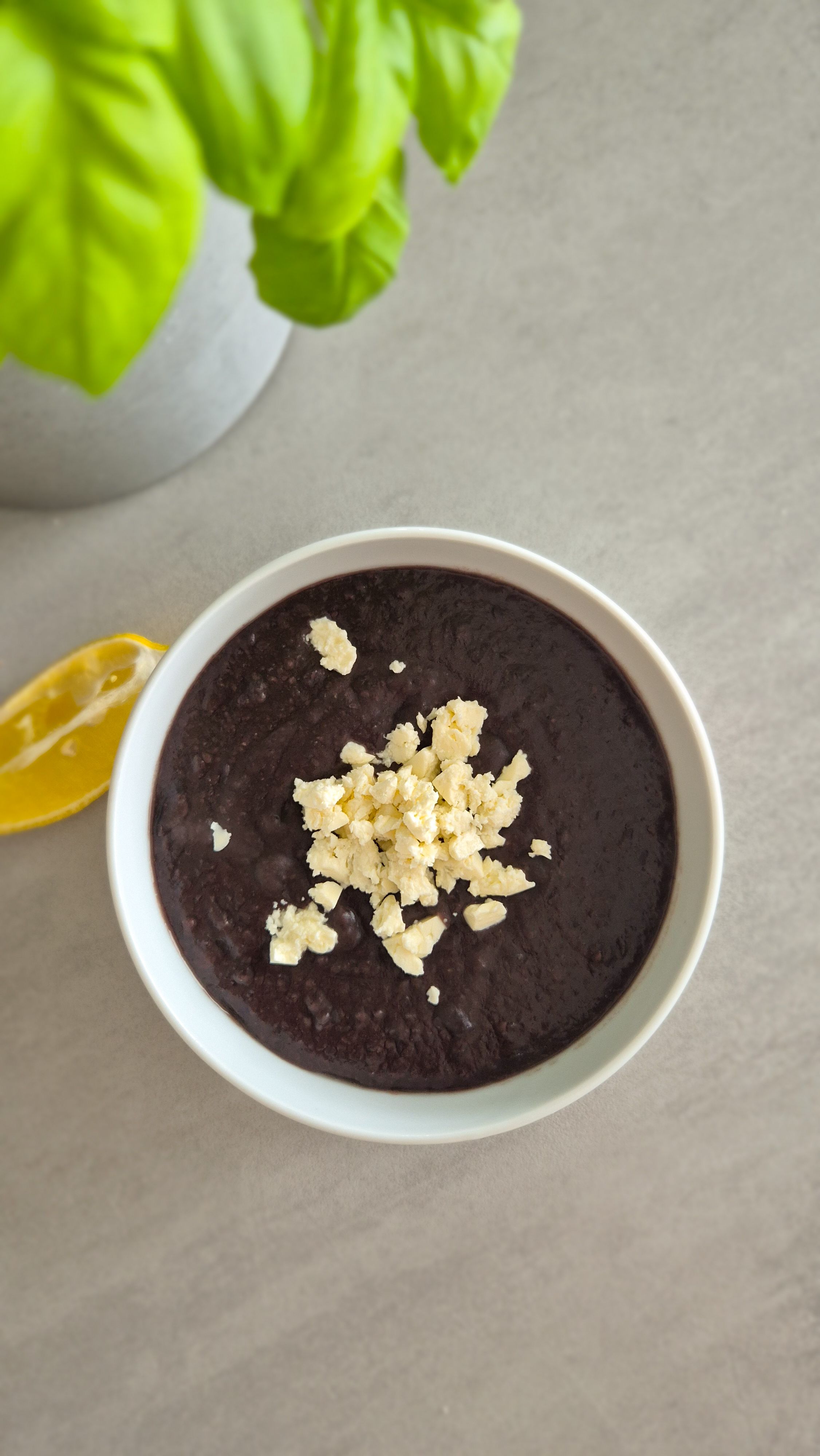 Cremiges Bohnenmus: Das beste Rezept für Refried Beans aus der Dose - Bild 3