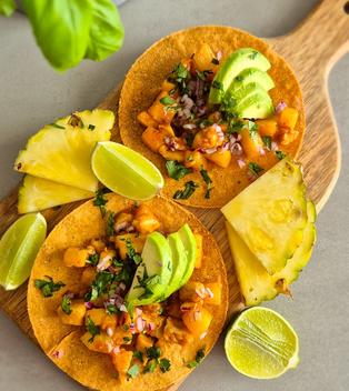Chipotle Ananas Hähnchen Tostadas