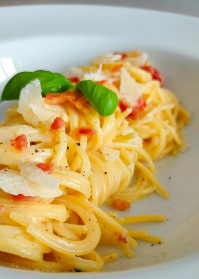 Die seidigste Spaghetti Carbonara deines Lebens – Mit einem kleinen Geheimnis - Hauptbild