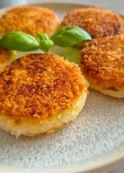 Gefüllte Kartoffeltaler mit Käse (aus Kartoffelbrei) - Hauptbild