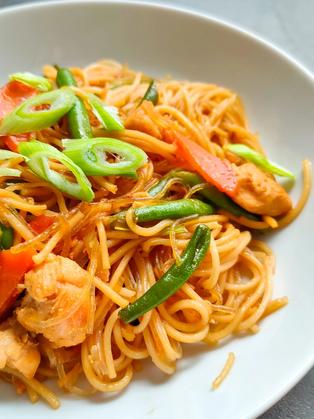 Philippinisches Pancit Bihon