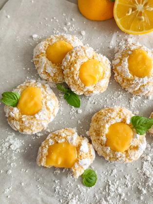 Lemon Curd Crinkle Cookies: Pures Sonnenglück zum Naschen!