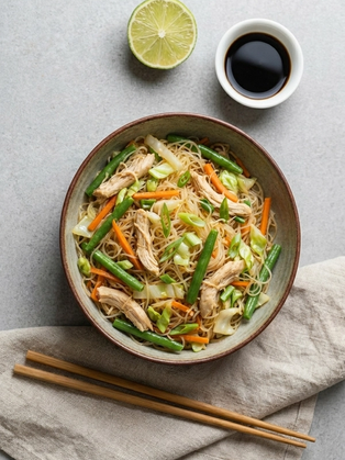 Philippinisches Pancit Bihon