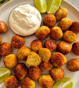 Goldbraune Falafel – Der Klassiker aus dem Orient