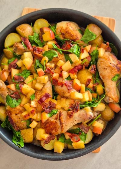 Herzhafte Apfel-Kartoffel-Hähnchen-Pfanne: Das perfekte One-Pan-Dinner - Bild 3