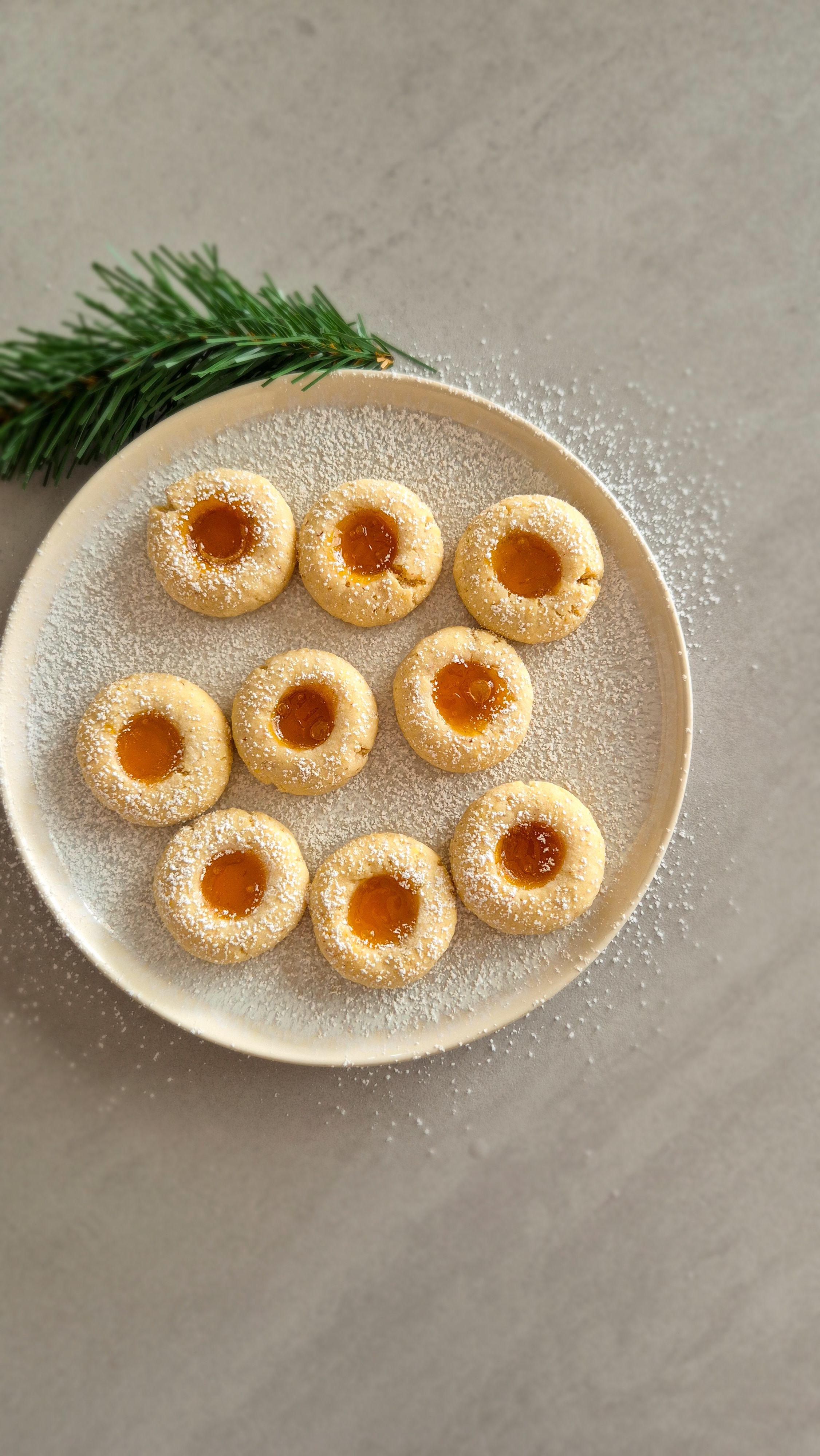 Marzipan-Aprikosen-Plätzchen – Zarte Weihnachtsplätzchen mit Marzipan & Marmelade