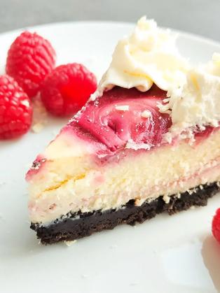 White Chocolate Raspberry Cheesecake | Himbeer-Cheesecake
