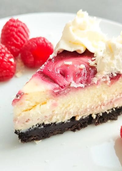White Chocolate Raspberry Cheesecake | Himbeer-Cheesecake - Hauptbild