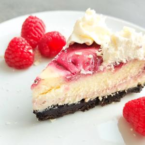 White Chocolate Raspberry Cheesecake | Himbeer-Cheesecake