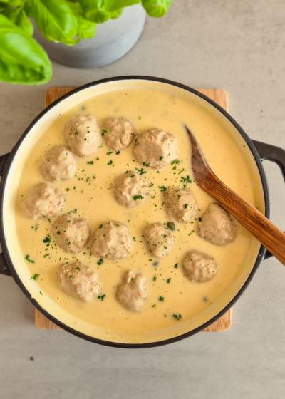 Omas Königsberger Klopse – Traditionell & Herzhaft - Hauptbild