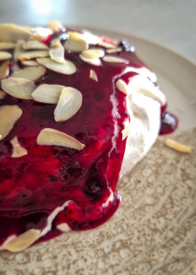 Mandel-Beeren-Meringue: Ein leckeres „Gönn-dir“-Dessert - Bild 2