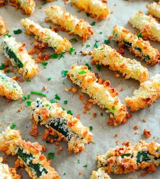 Super knusprige Zucchini-Parmesan-Pommes: Der ultimative Gemüse-Hack