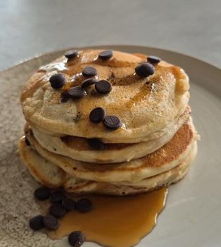 Chocolate Chip Banana Pancakes