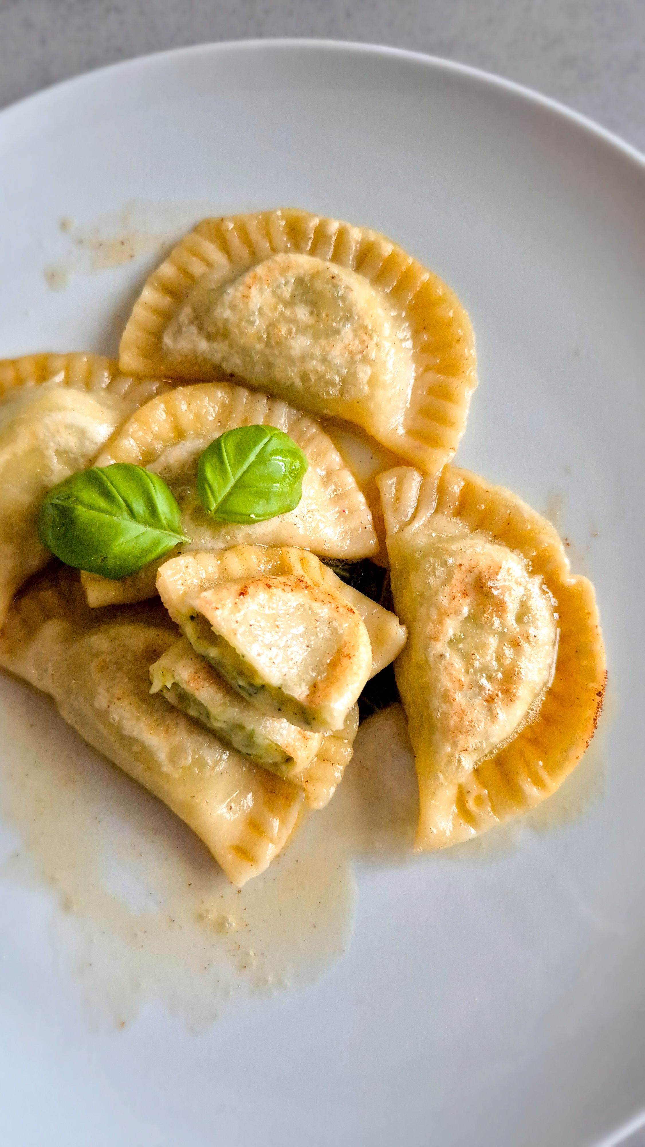 Brokkoli Cheddar Pierogi - Bild 5