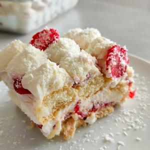 Erdbeer-Kokos-Tiramisu